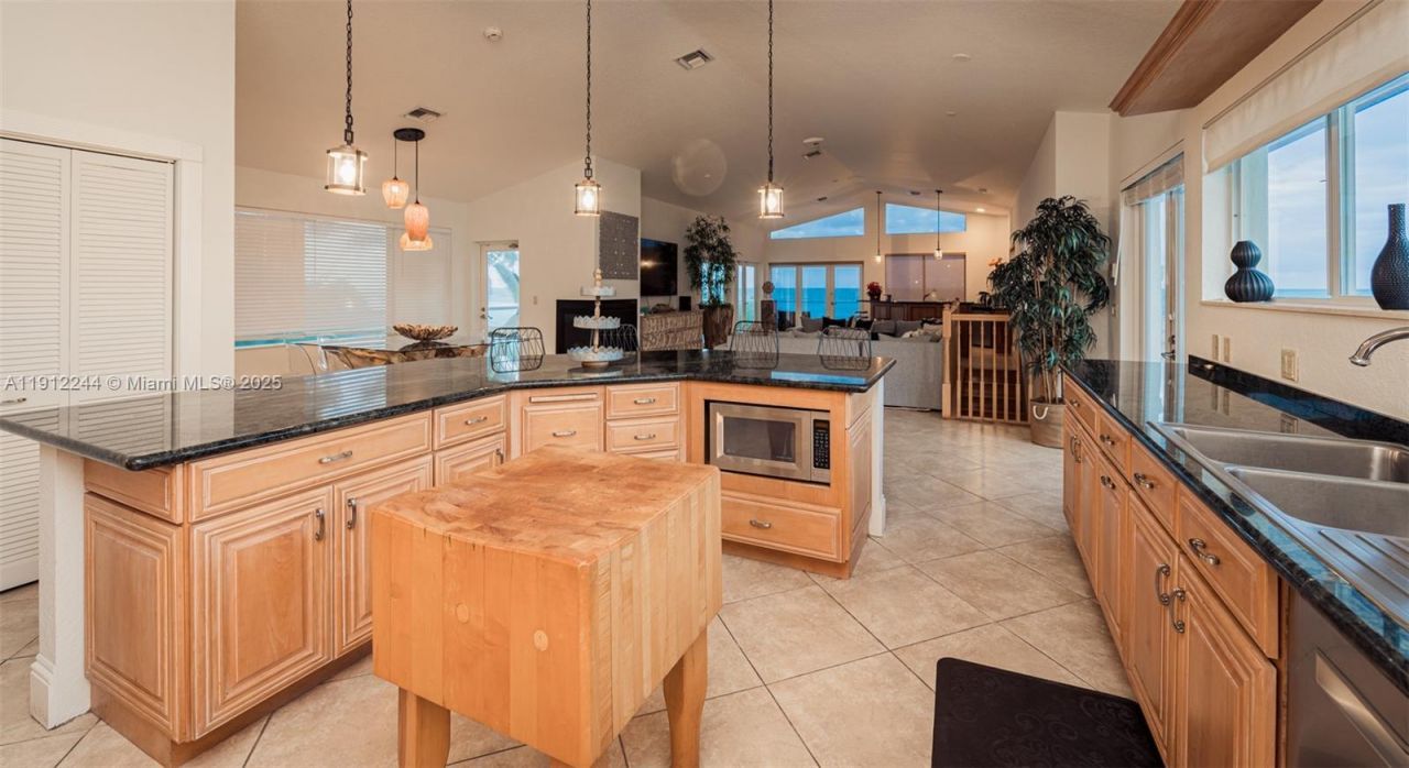 302 Balboa St, Hollywood, FL 33019 Photo