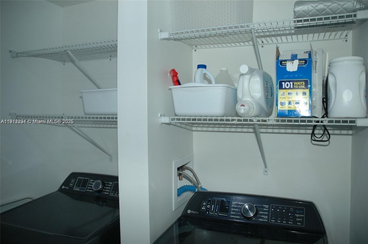 3571 Inverrary Dr, Unit 201, Lauderhill, FL 33319 Photo