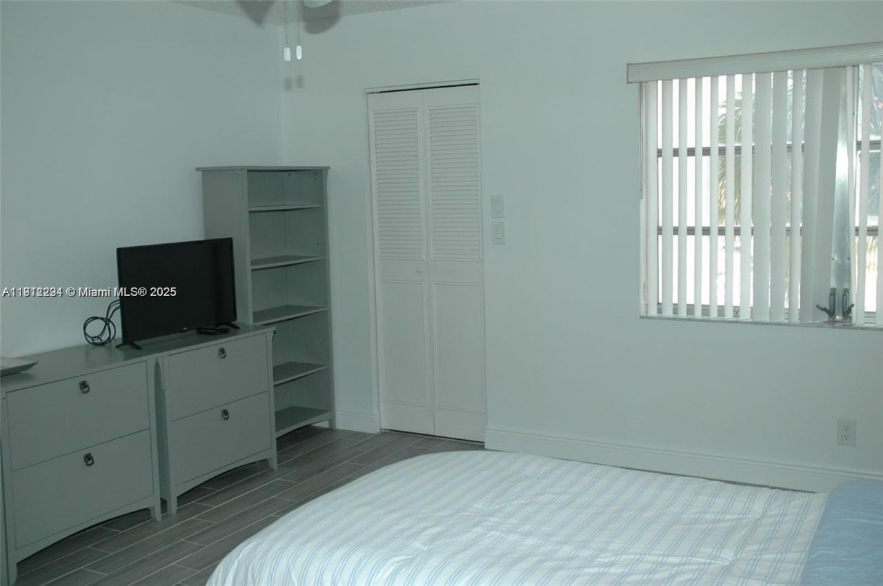 3571 Inverrary Dr, Unit 201, Lauderhill, FL 33319 Photo