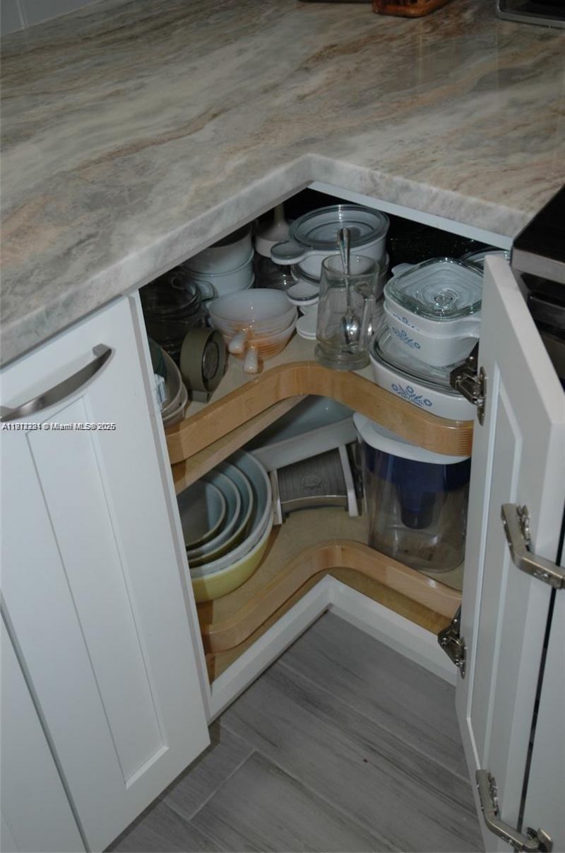 3571 Inverrary Dr, Unit 201, Lauderhill, FL 33319 Photo