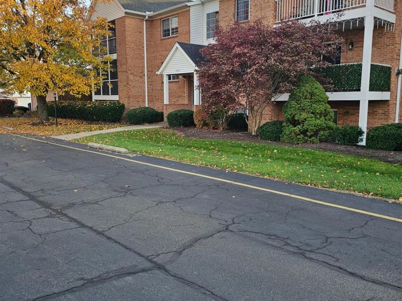 3225 Heritage Square Drive, Unit 25, Colerain Township, OH 45251 Photo 1