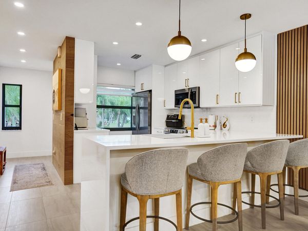 9293 Vista Del Lago, Unit 15f, Boca Raton, FL 33428