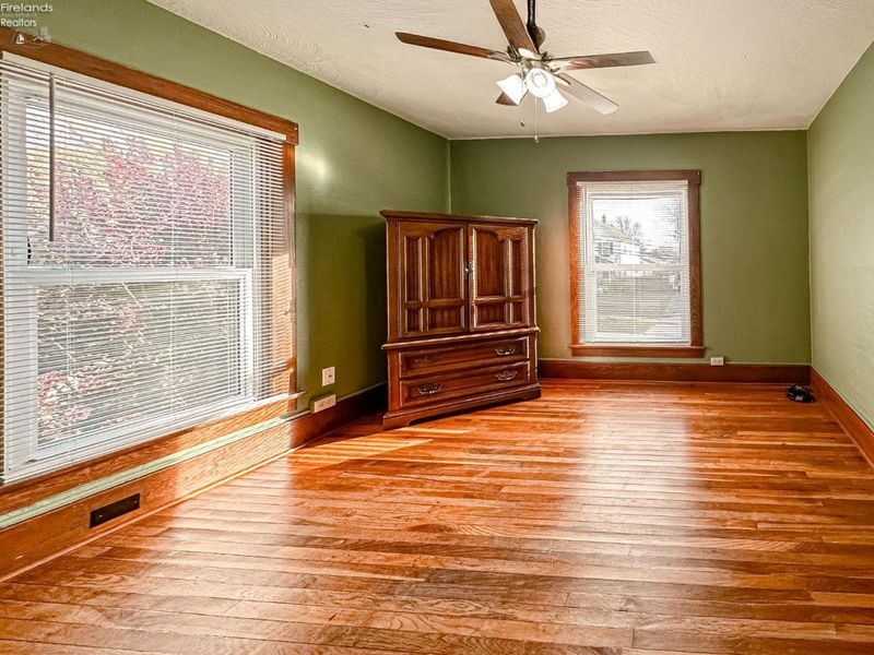 661 Tenney Avenue, Amherst, OH 44001 Photo 17