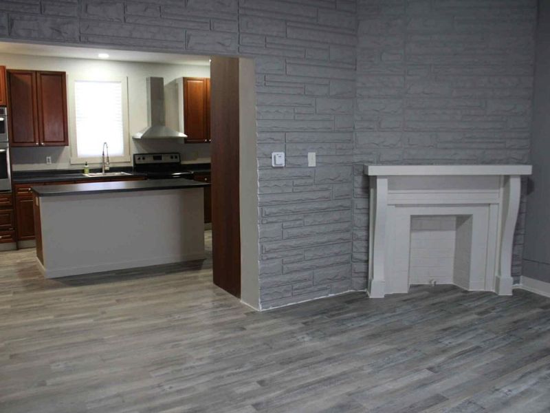 410 W Liberty Street, Springfield, OH 45506 Photo 3