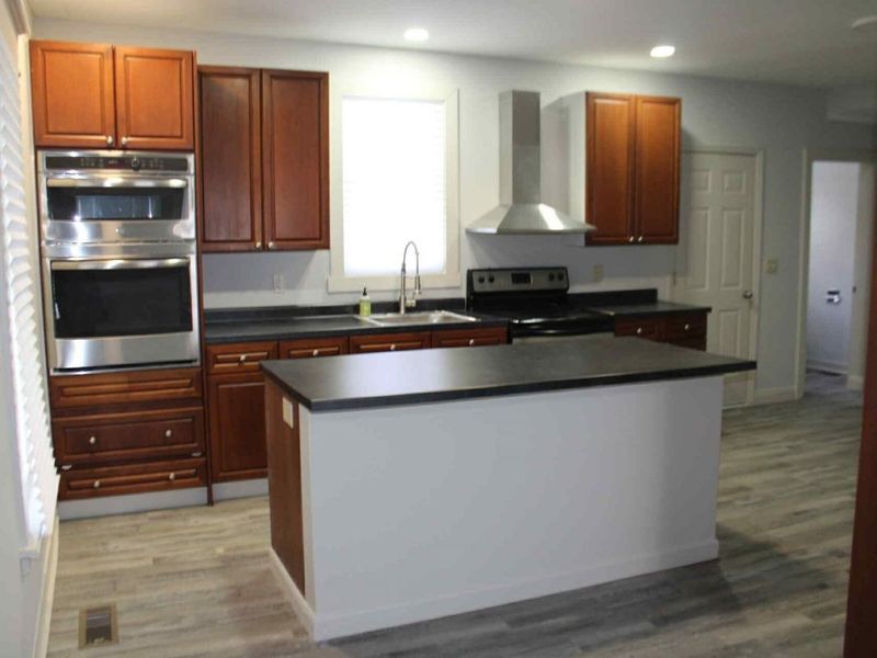 410 W Liberty Street, Springfield, OH 45506 Photo 6