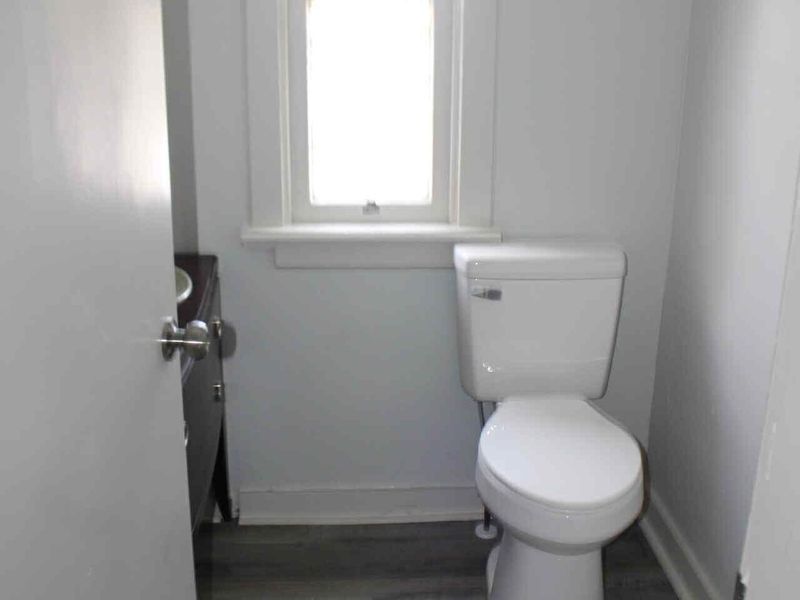 410 W Liberty Street, Springfield, OH 45506 Photo 9