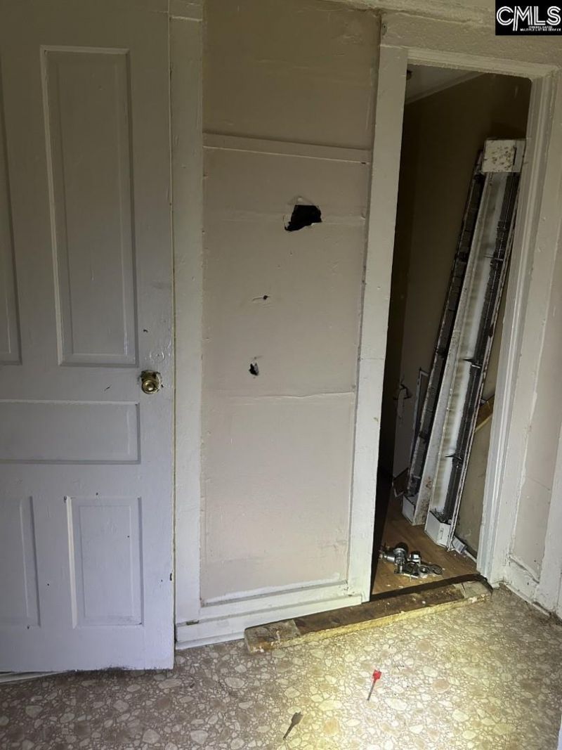 9 Maney Street Photo 11