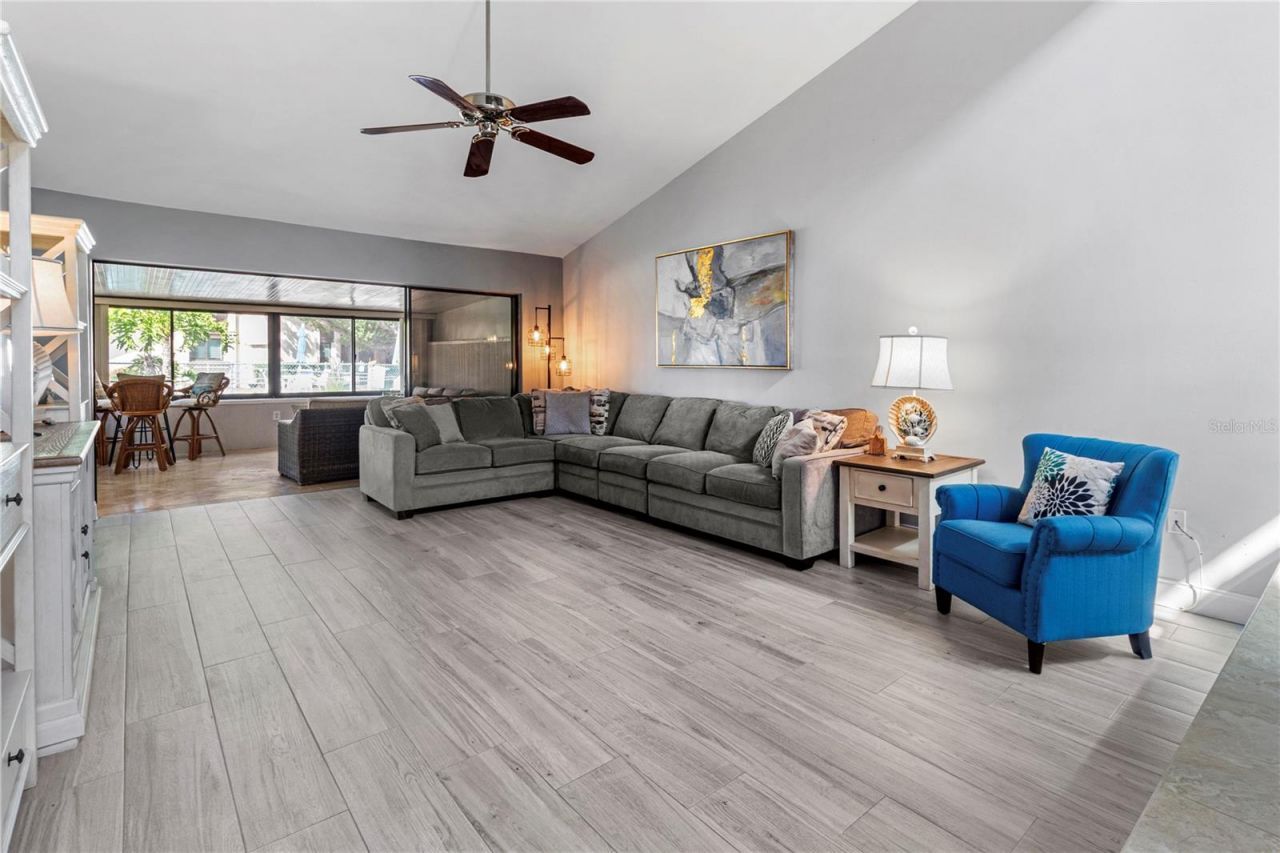 4641 La Jolla Drive, Bradenton, FL 34210 Photo