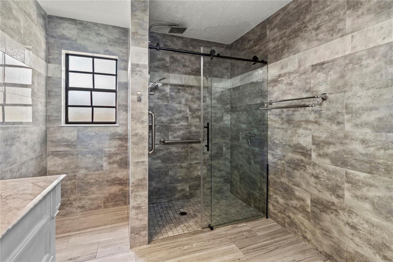 4641 La Jolla Drive, Bradenton, FL 34210 Photo