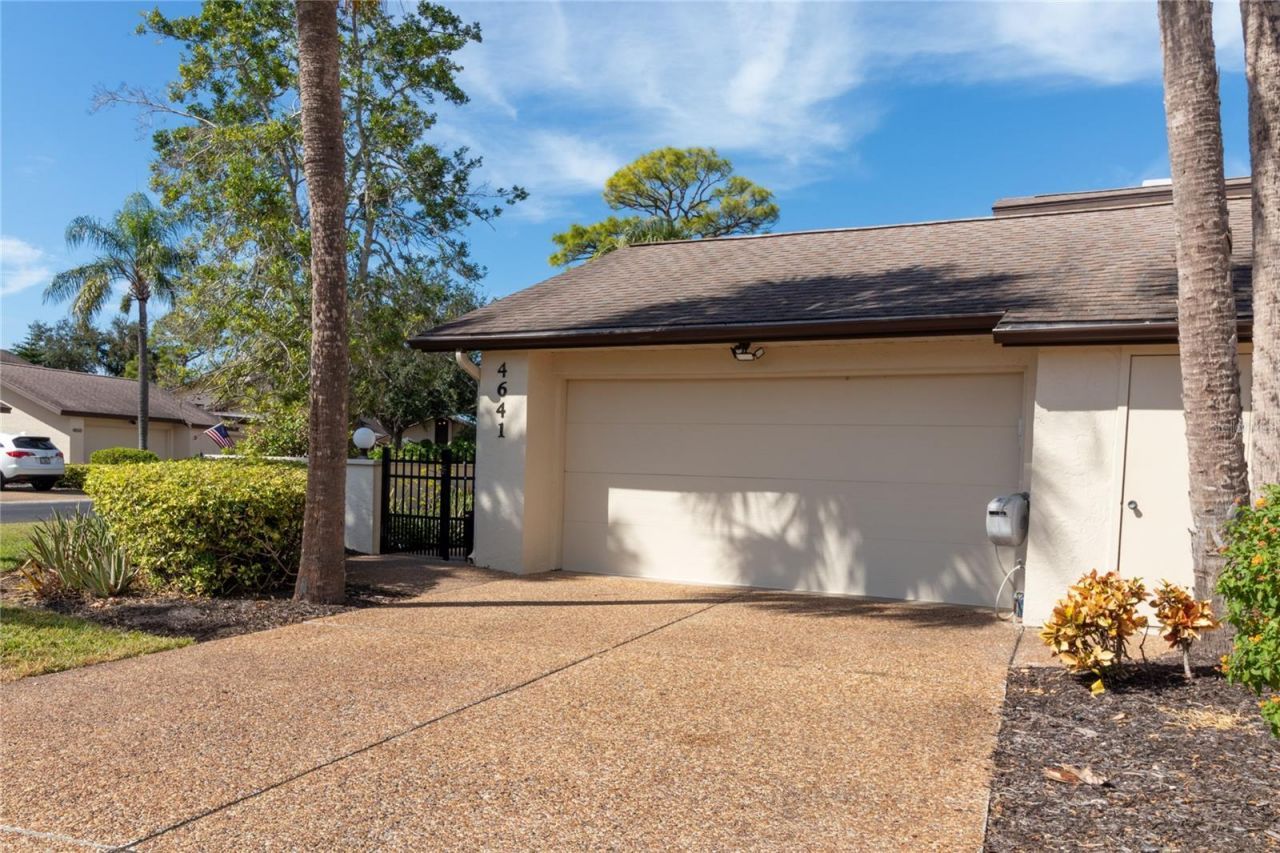 4641 La Jolla Drive, Bradenton, FL 34210 Photo