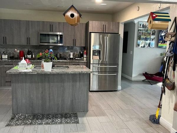 6221 SW 26th St, Miramar, FL 33023