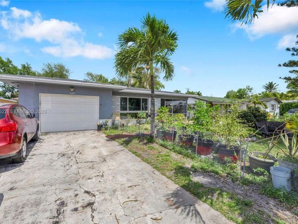 6221 SW 26th St, Miramar, FL 33023