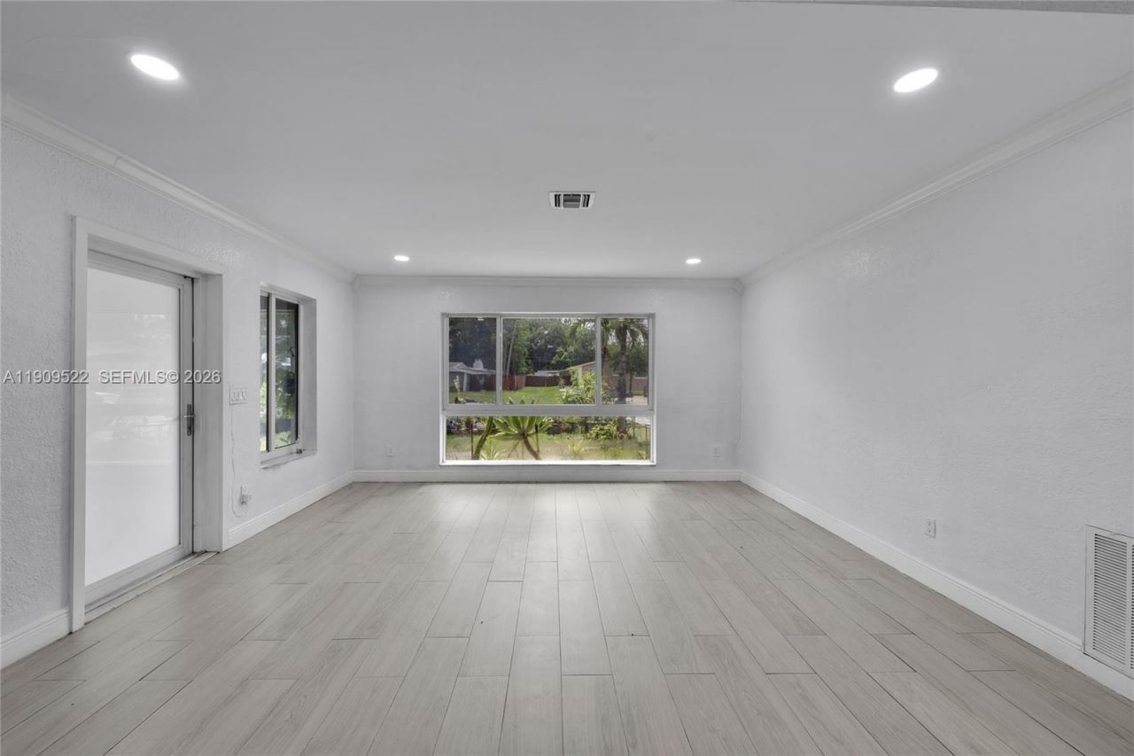 6221 SW 26th St, Miramar, FL 33023 Photo