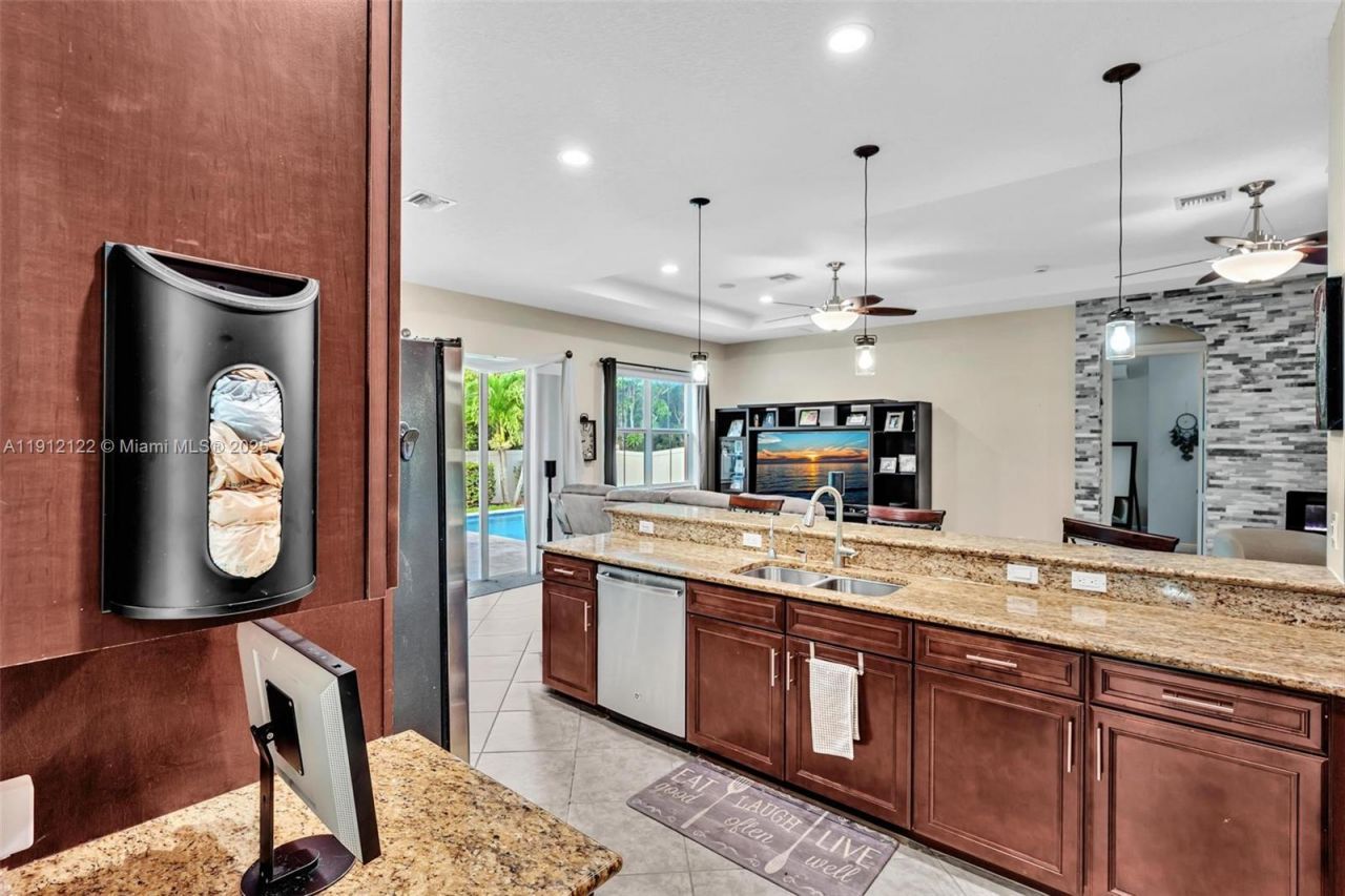 13220 SW 13th St, Davie, FL 33325 Photo