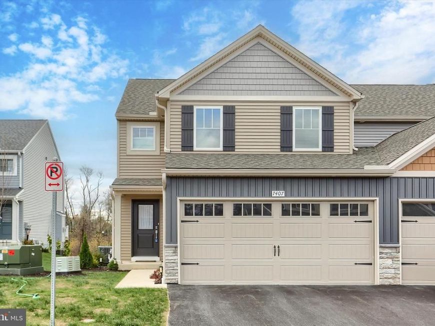 7407 Red Oak Ct, Harrisburg, PA 17112 Main Photo