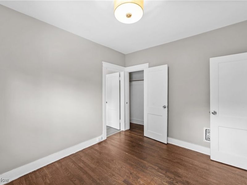 1683 Colonial Drive, Cleveland, OH 44118 Photo 22