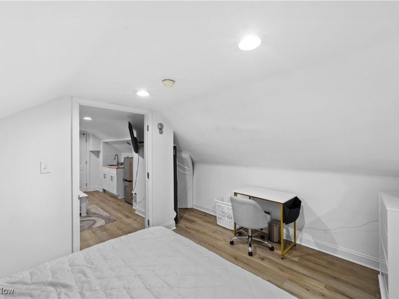 1683 Colonial Drive, Cleveland, OH 44118 Photo 31