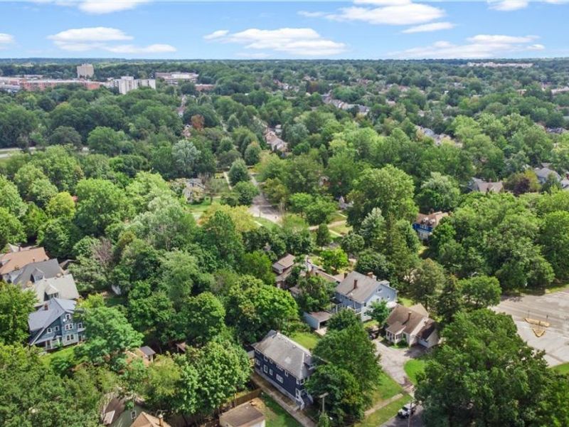 1683 Colonial Drive, Cleveland, OH 44118 Photo 44