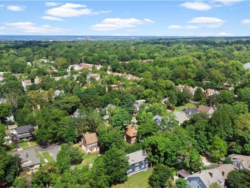 1683 Colonial Drive, Cleveland, OH 44118 Photo 47