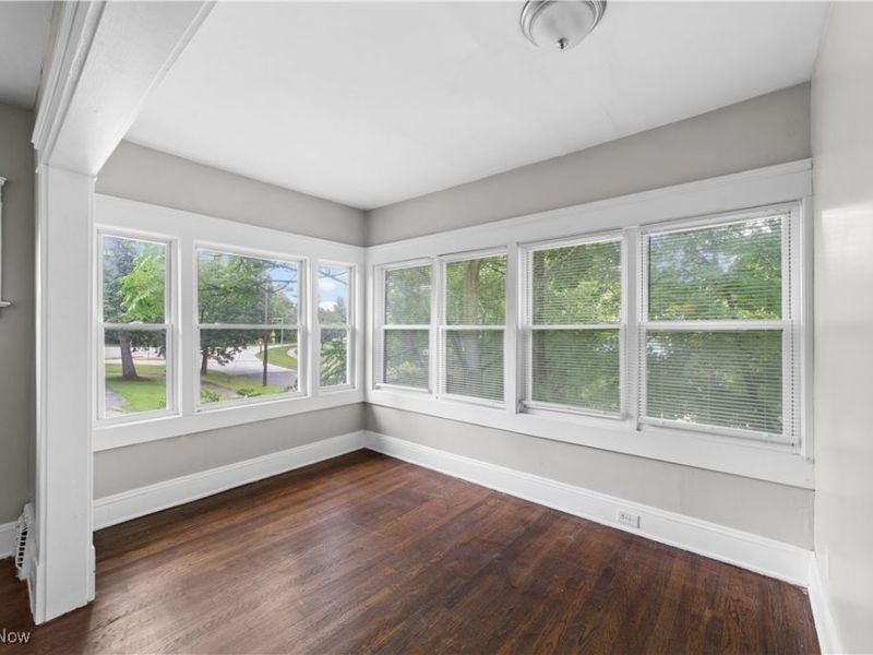 1683 Colonial Drive, Cleveland, OH 44118 Photo 5