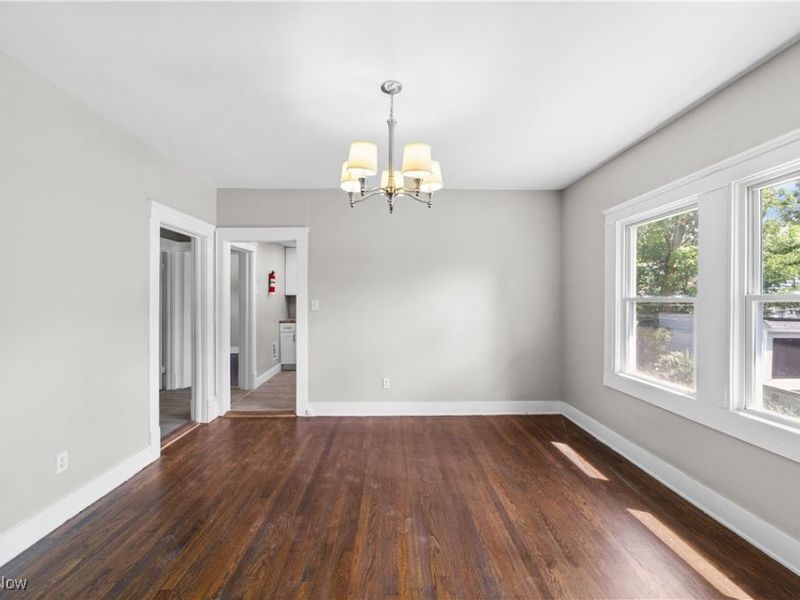 1683 Colonial Drive, Cleveland, OH 44118 Photo 9