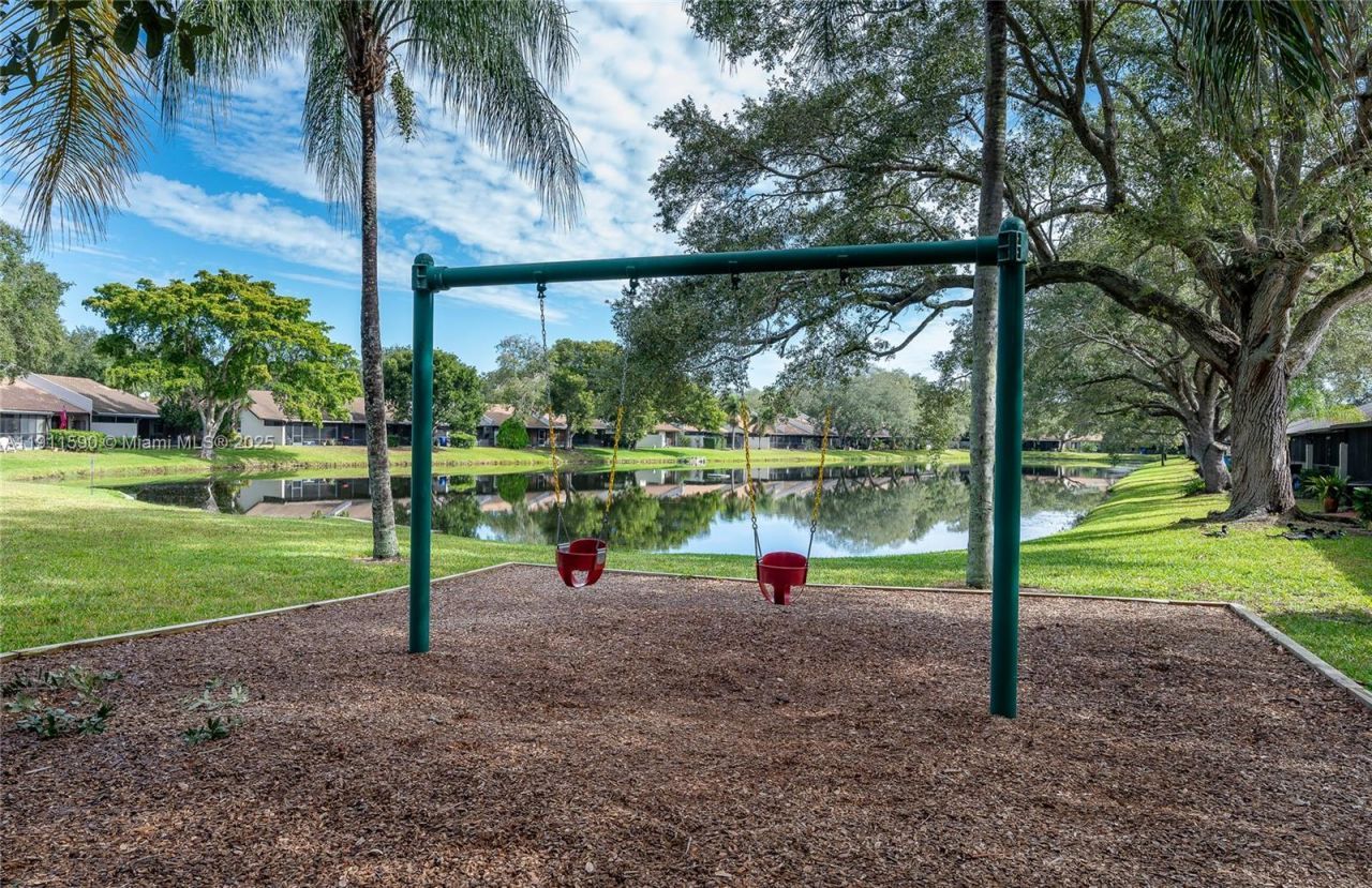 9673 NW 16th Ct, Pembroke Pines, FL 33024 Photo