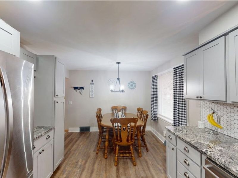 839 Edenridge Drive, Youngstown, OH 44512 Photo 6