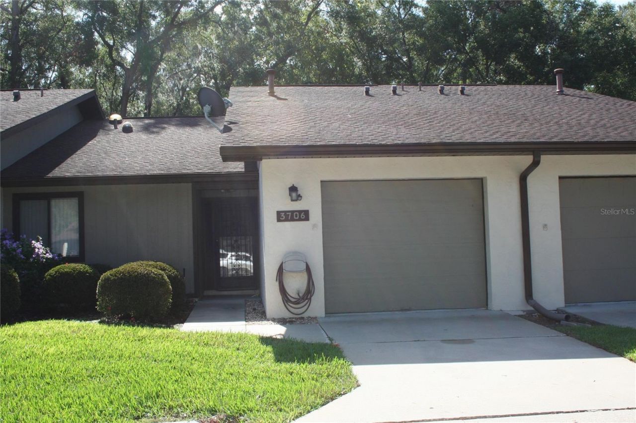 3706 NE 16th Place, Ocala, FL 34470 Main Photo