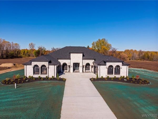 11168 Stage Road, Akron, NY 14001