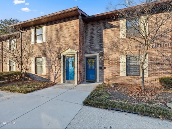 1325 Francis Station Drive, Knoxville, TN 37909