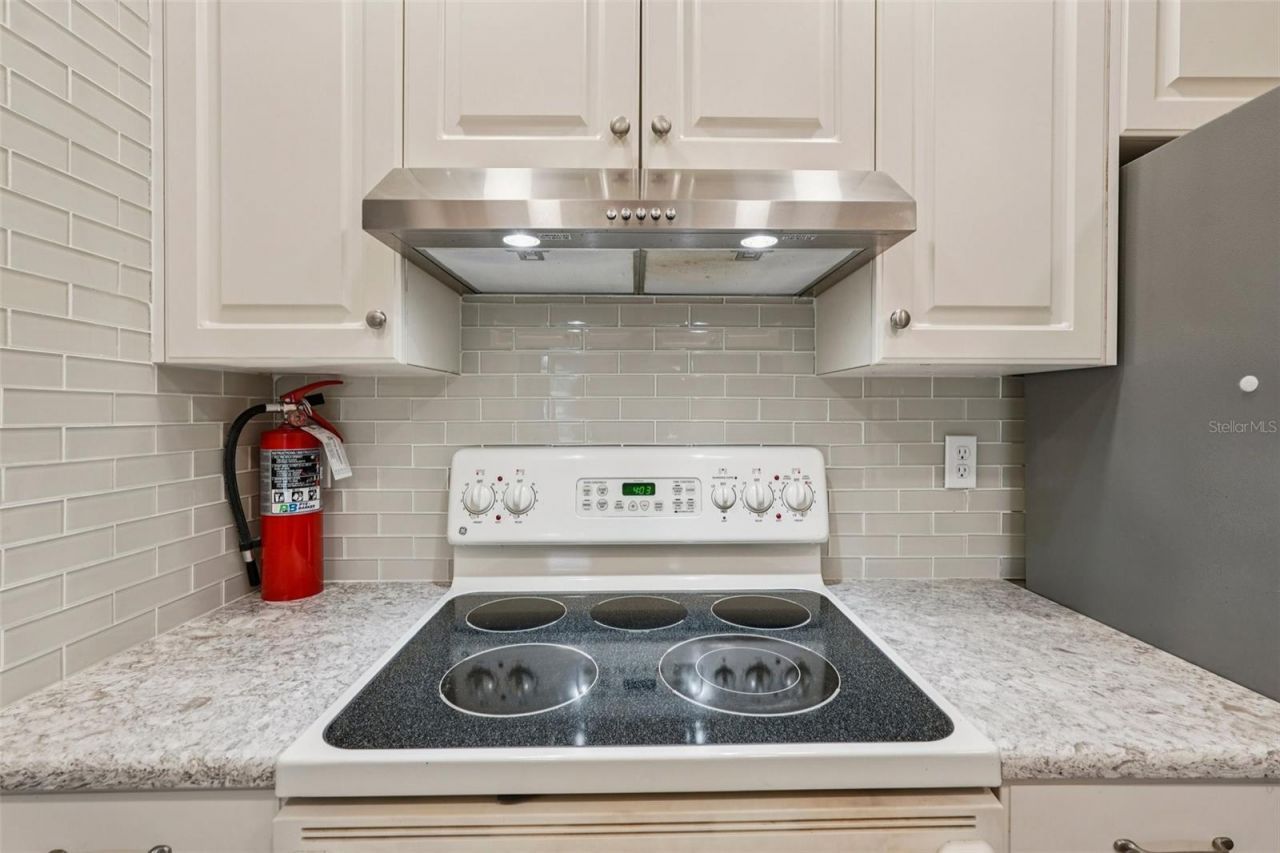 5755 Avista Drive, Unit 5755, Sarasota, FL 34243 Photo