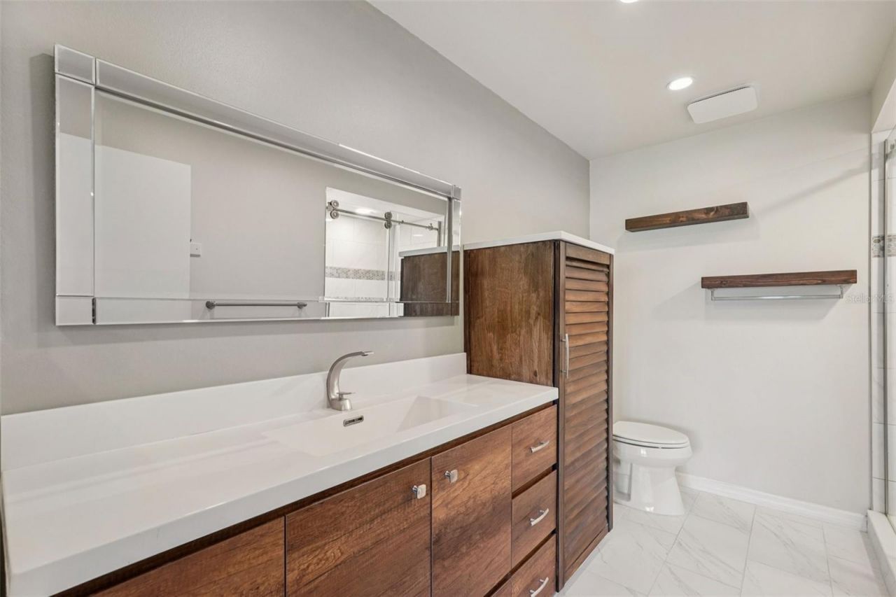 5755 Avista Drive, Unit 5755, Sarasota, FL 34243 Photo