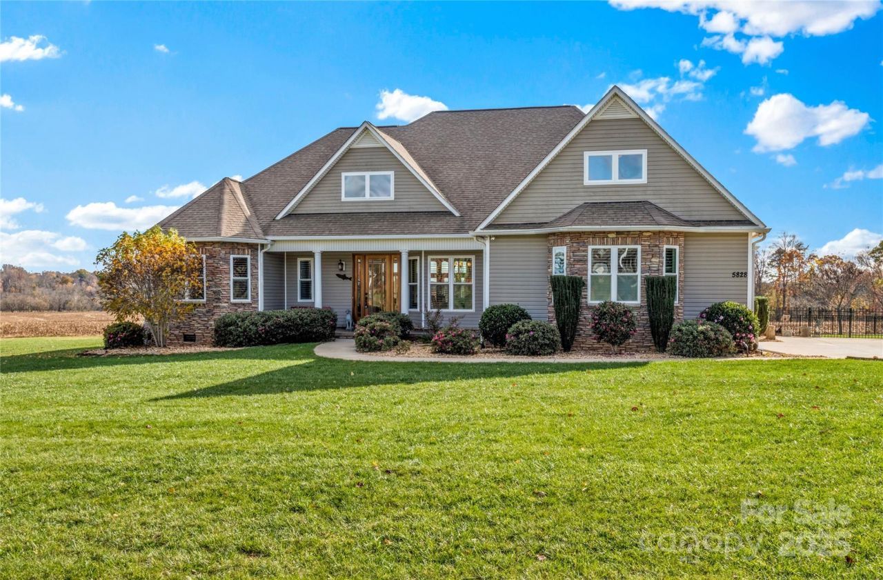 5828 Jordan Gate Drive, East Bend, NC 27018 Main Photo