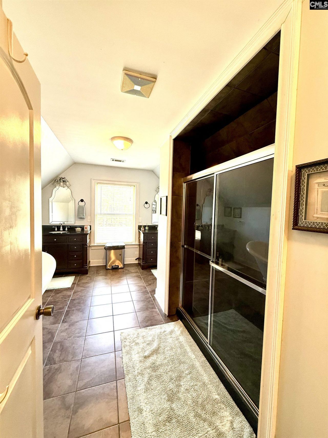 142 Sturkie Street Photo 11