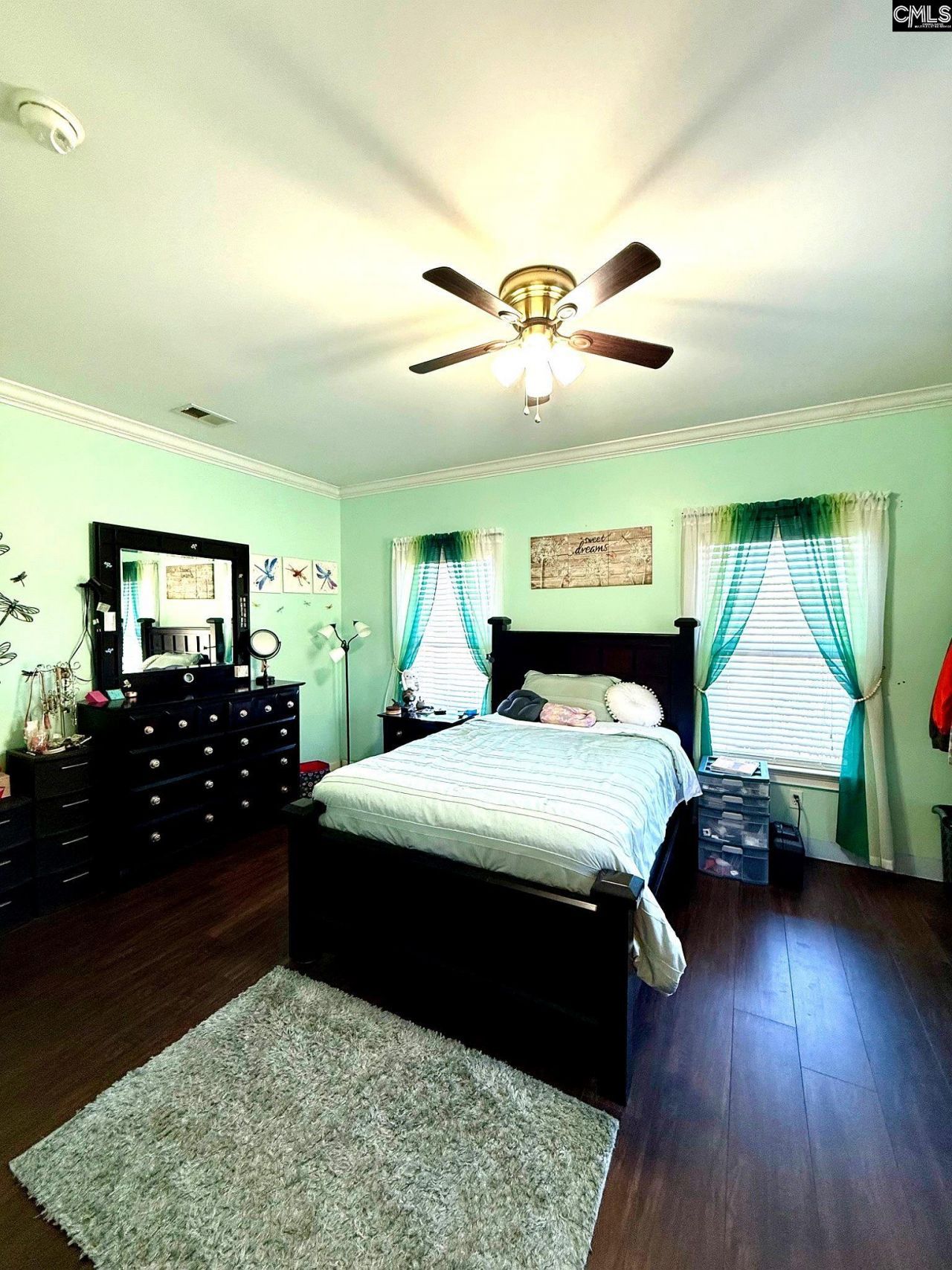 142 Sturkie Street Photo 13