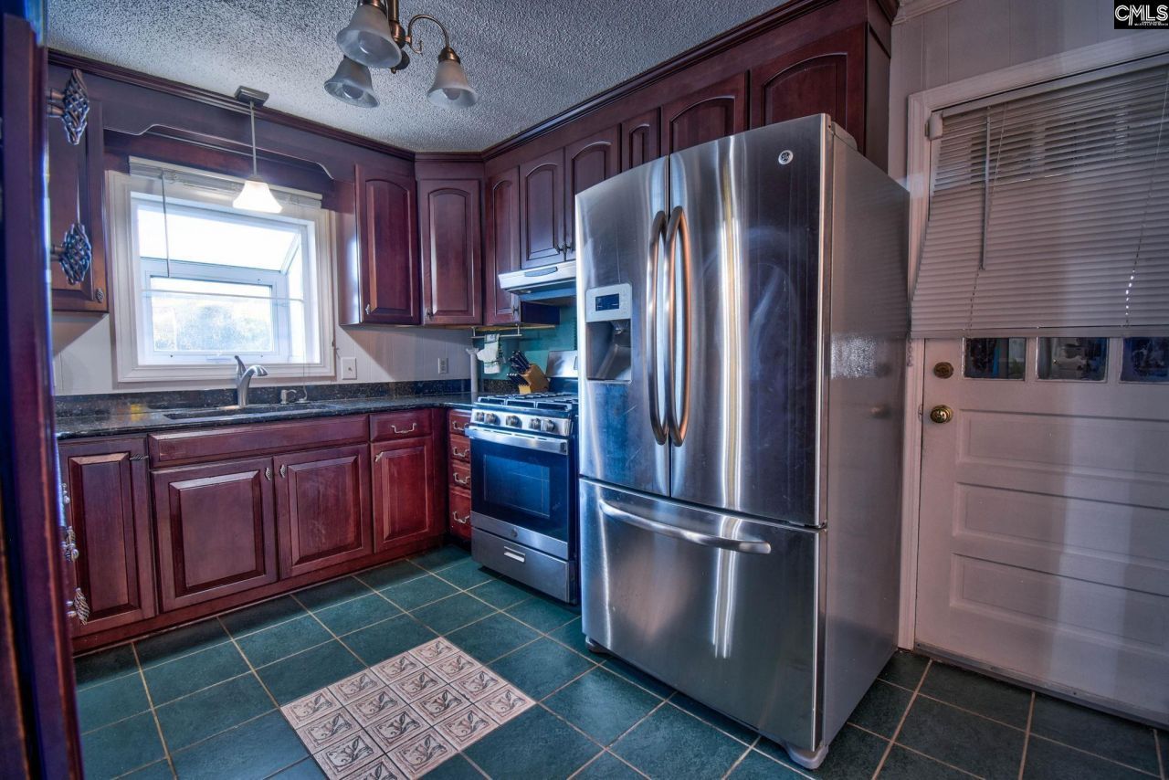 2008 Cheltenham Lane Photo 12