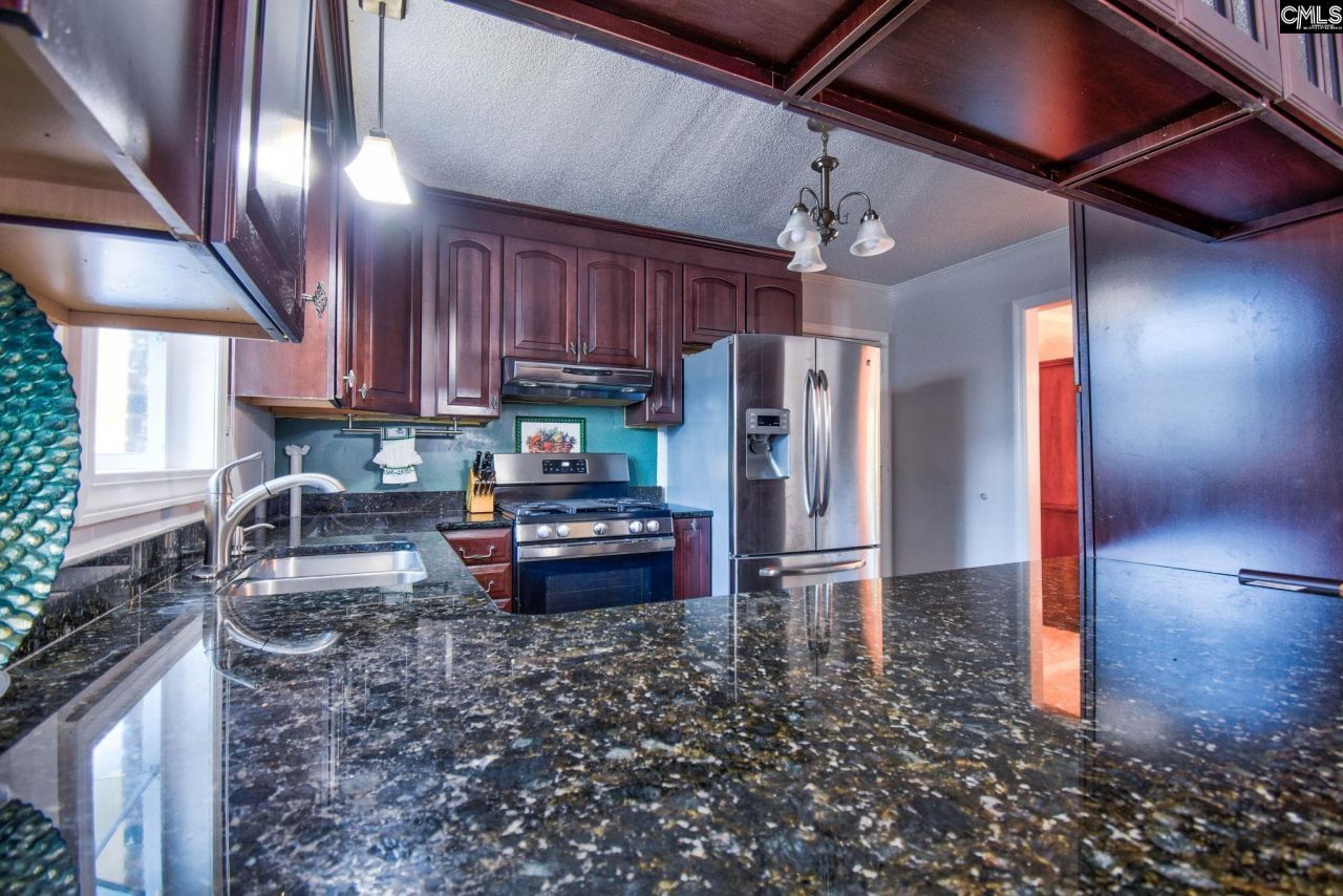 2008 Cheltenham Lane Photo 13