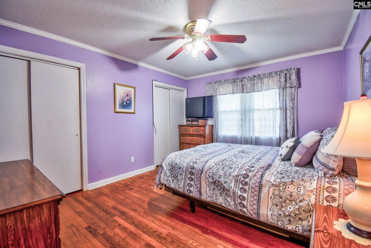 2008 Cheltenham Lane Photo 20