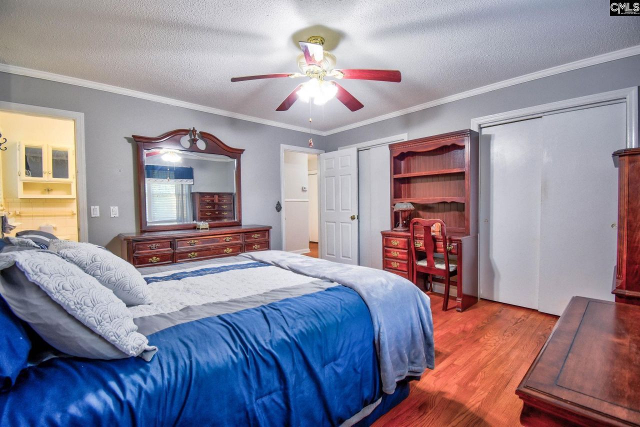 2008 Cheltenham Lane Photo 24