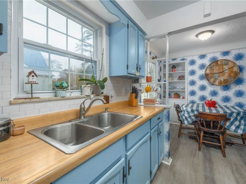 4210 W 217th Street, Cleveland, OH 44126 Photo 25