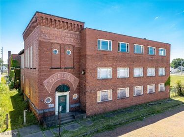 836 Savannah Avenue NE, Canton, OH 44704