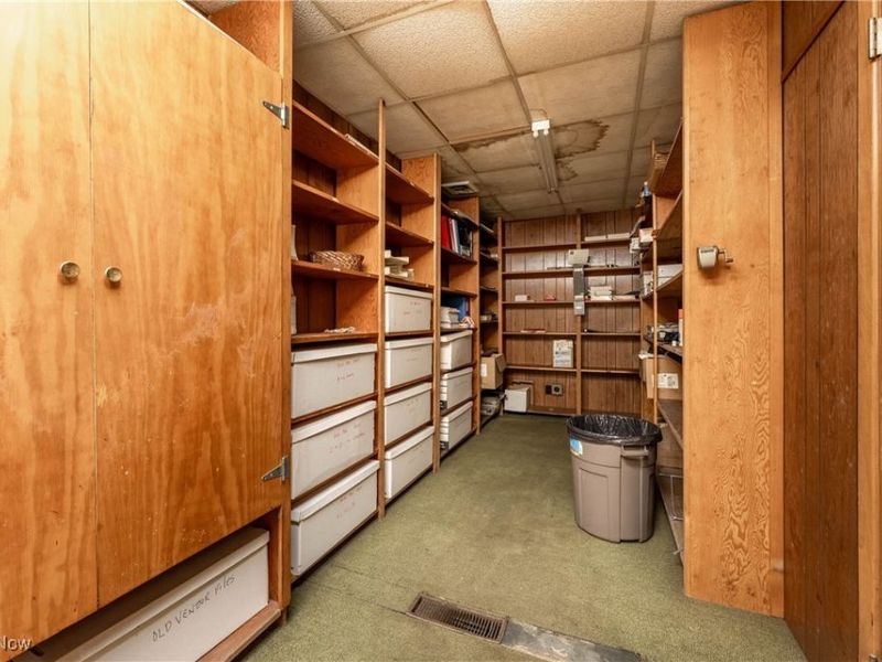 836 Savannah Avenue NE, Canton, OH 44704 Photo 12