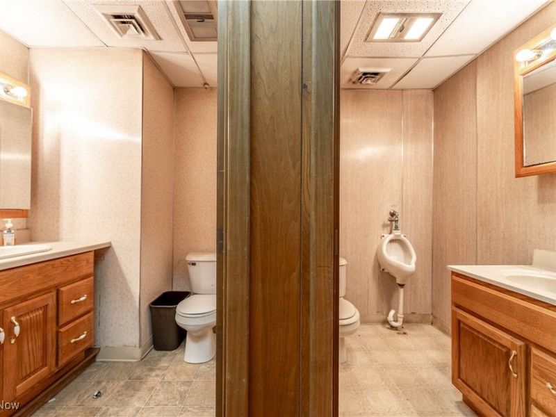 836 Savannah Avenue NE, Canton, OH 44704 Photo 13