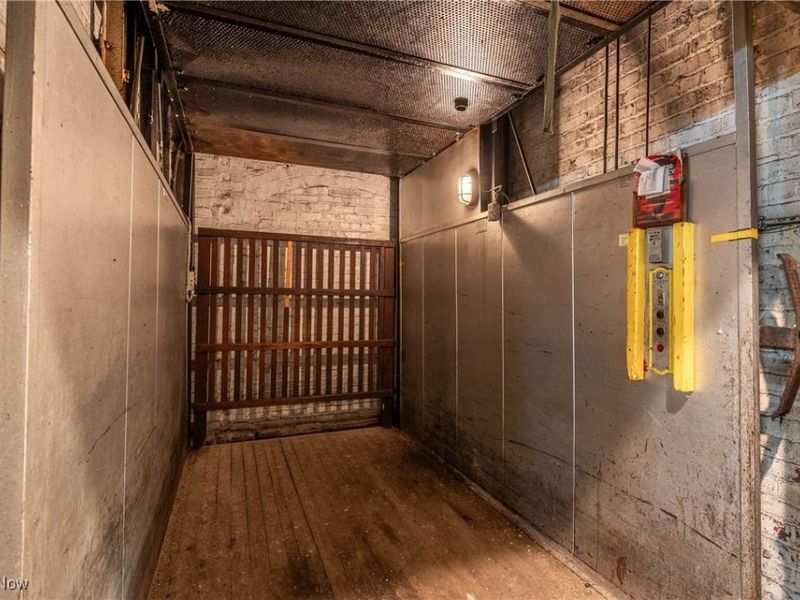 836 Savannah Avenue NE, Canton, OH 44704 Photo 24