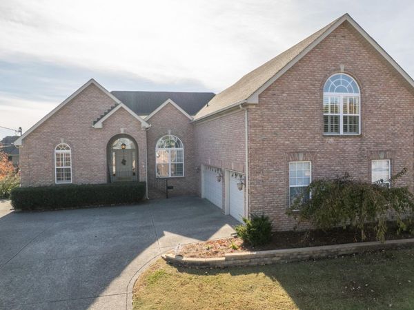 224 Spirit Hill Cir, Smyrna, TN 37167