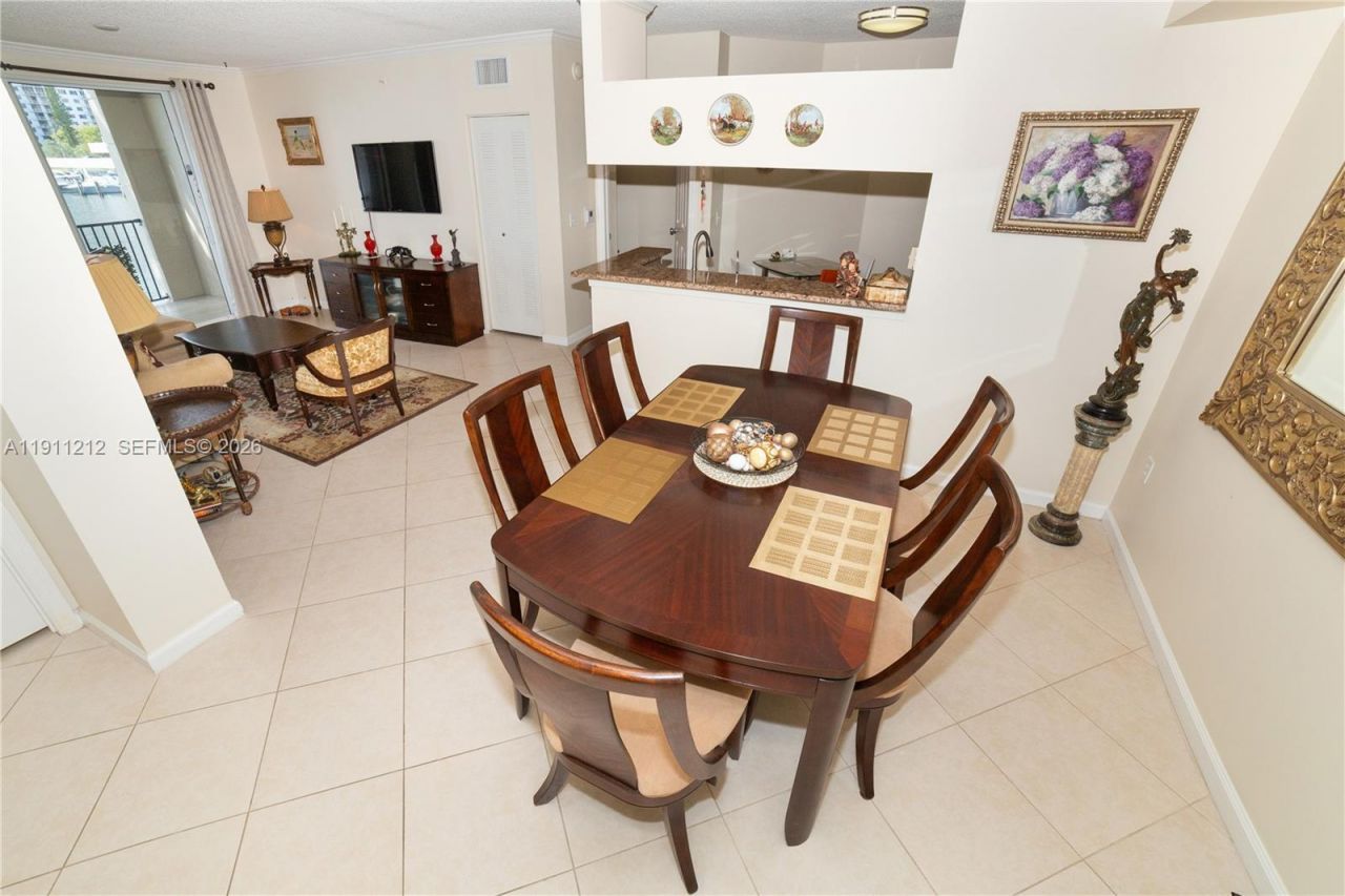 17150 N Bay Rd, Unit 2207, Sunny Isles Beach, FL 33160 Photo