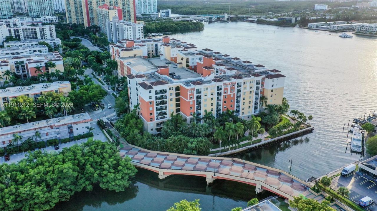 17150 N Bay Rd, Unit 2207, Sunny Isles Beach, FL 33160 Photo