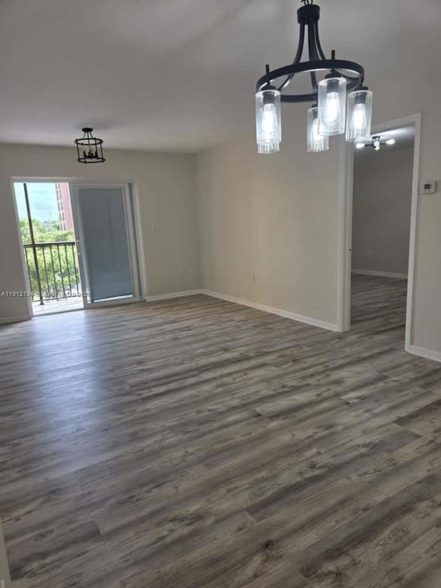 4721 NW 7th St, Unit 304-12, Miami, FL 33126 Photo