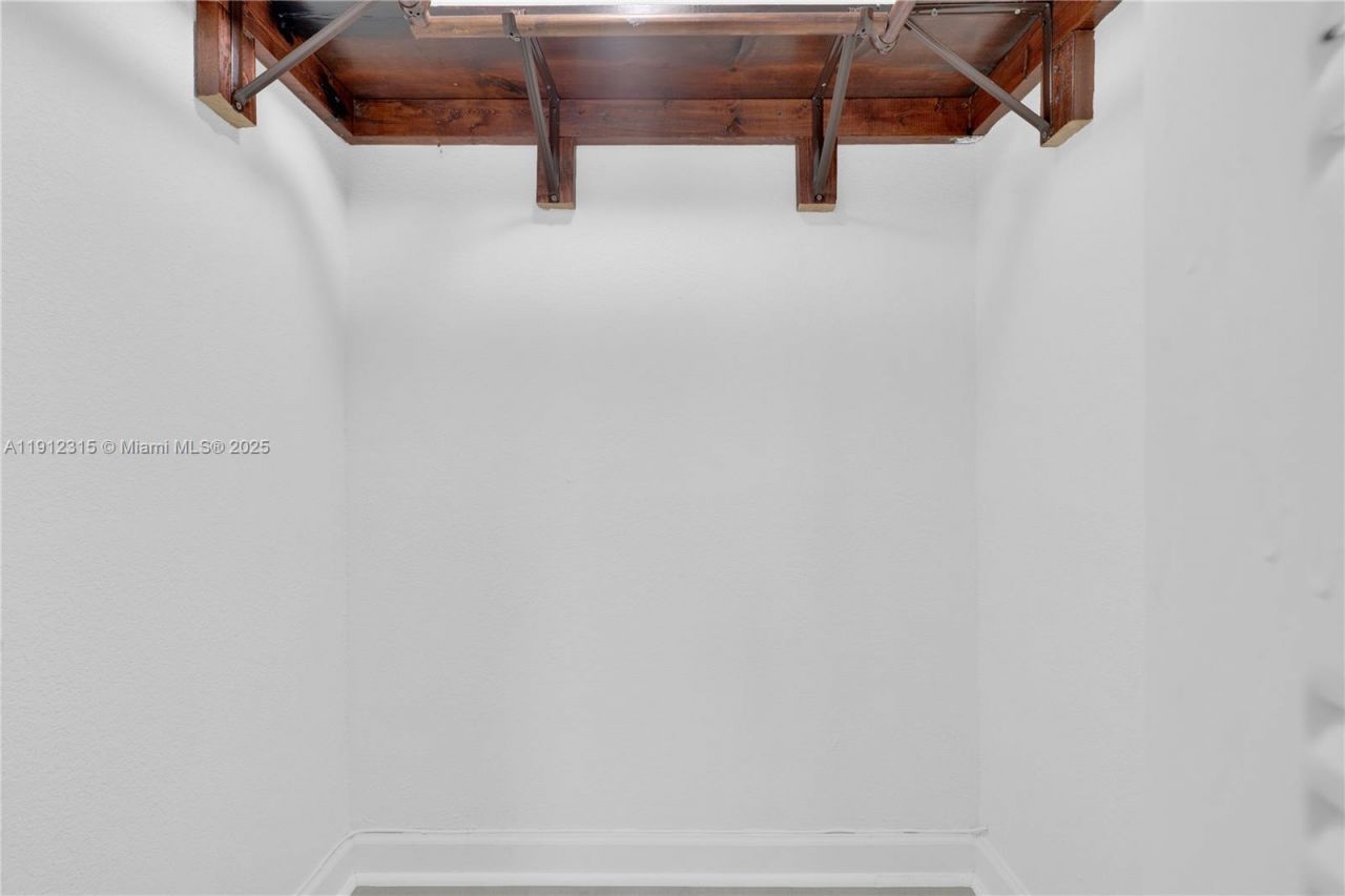 10900 SW 104th St, Unit 121, Miami, FL 33176 Photo