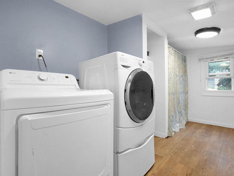 301 N Main Street , Pleasantville, OH 43148 Photo 18